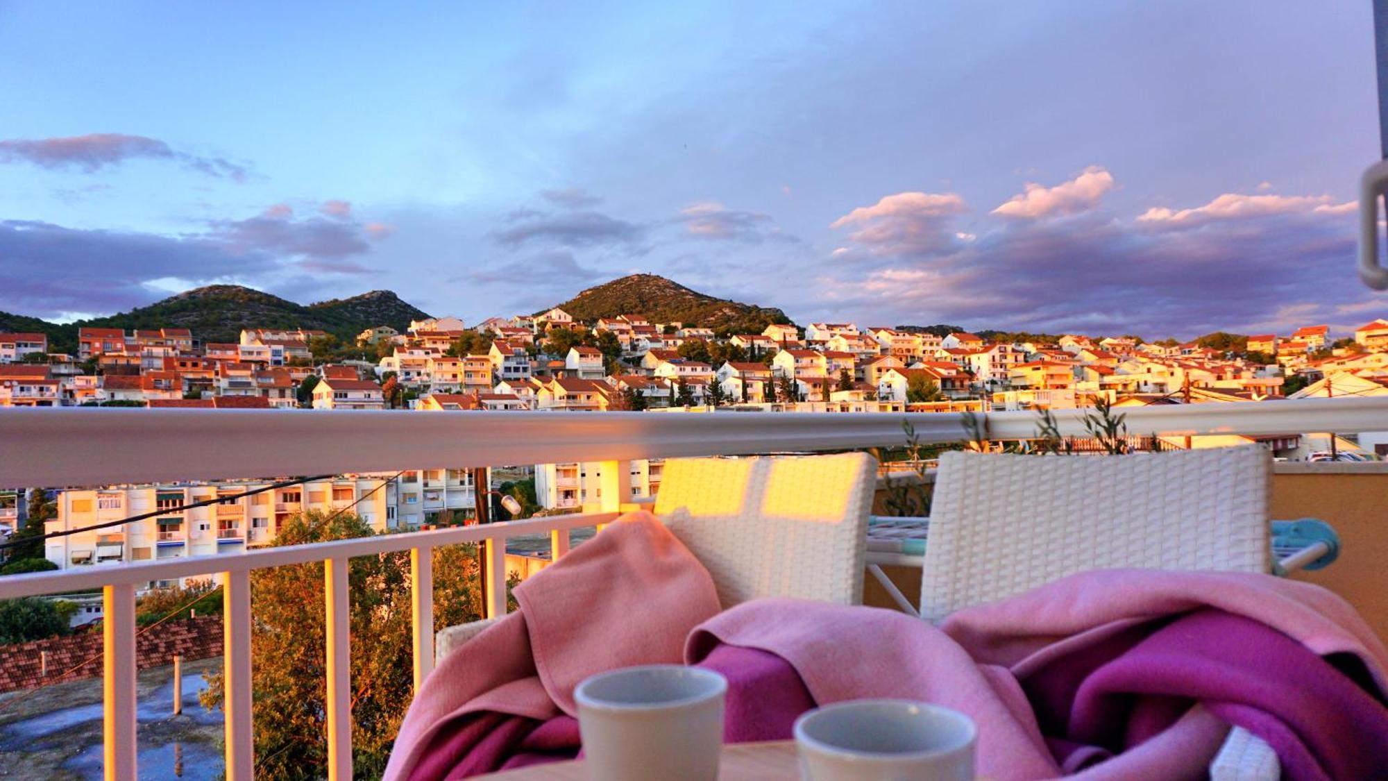 Apartments Sunny Elza Đảo Hvar Ngoại thất bức ảnh
