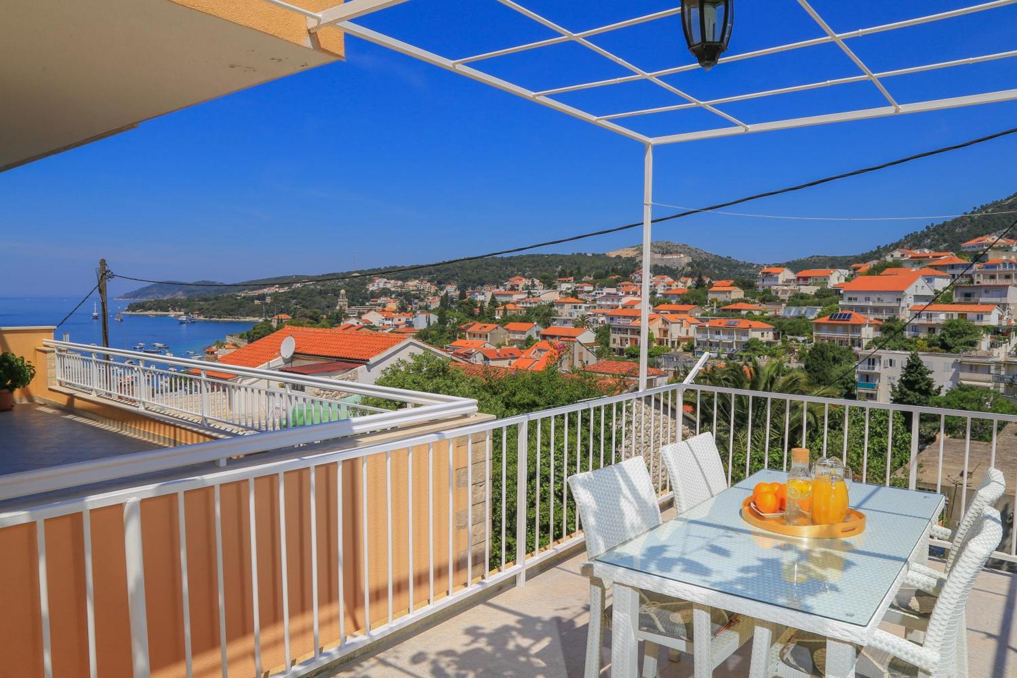 Apartments Sunny Elza Đảo Hvar Ngoại thất bức ảnh