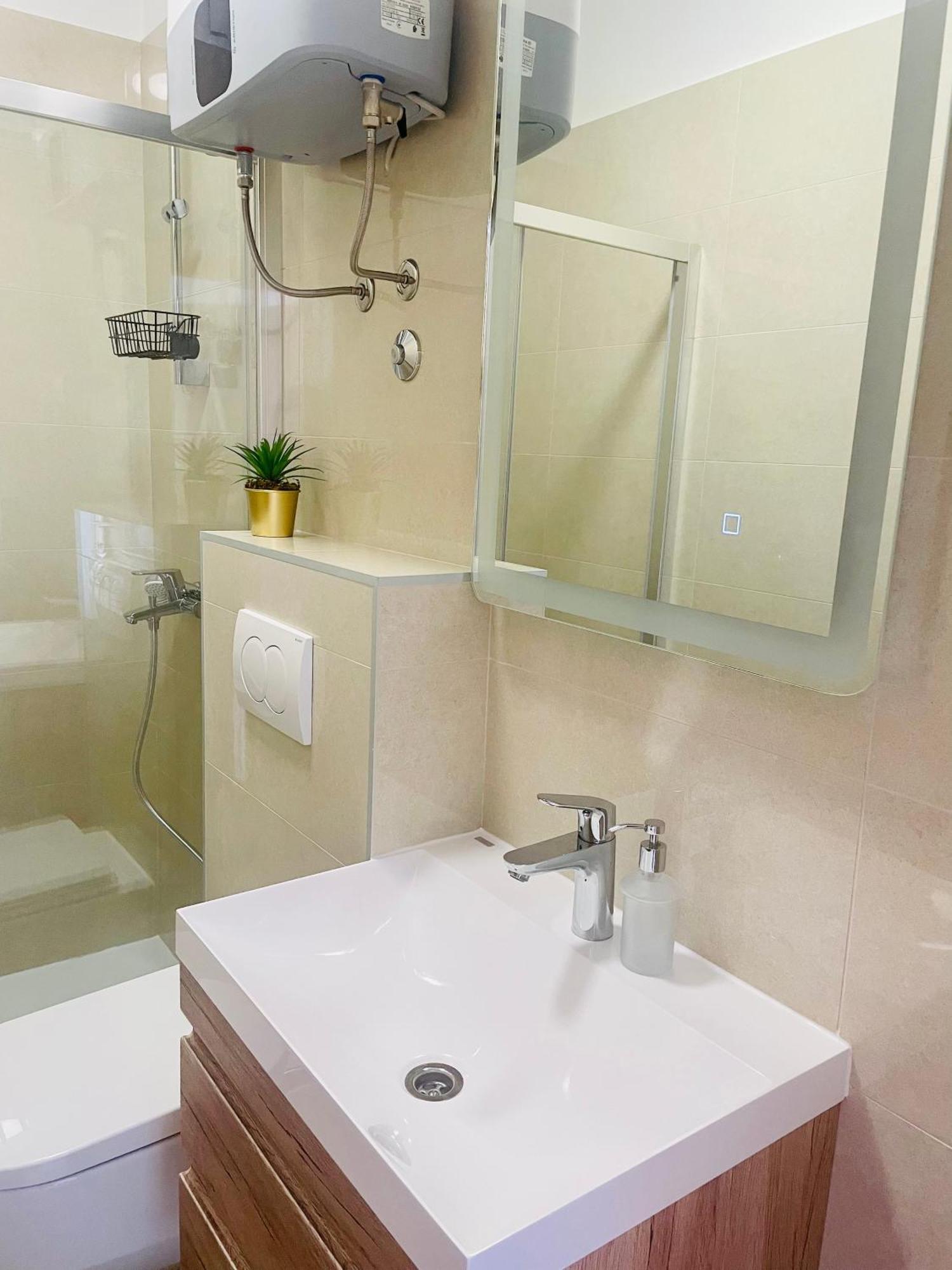 Apartments Sunny Elza Đảo Hvar Ngoại thất bức ảnh