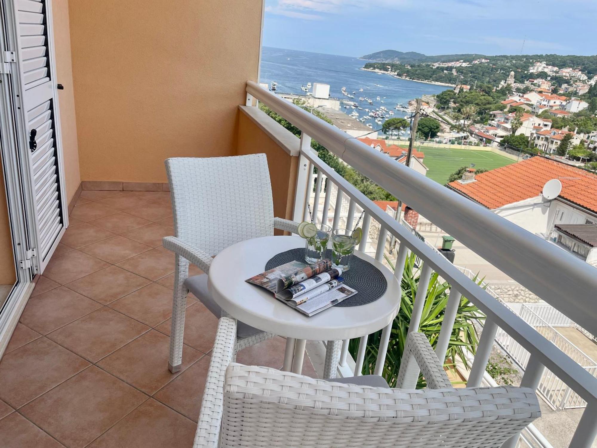Apartments Sunny Elza Đảo Hvar Ngoại thất bức ảnh