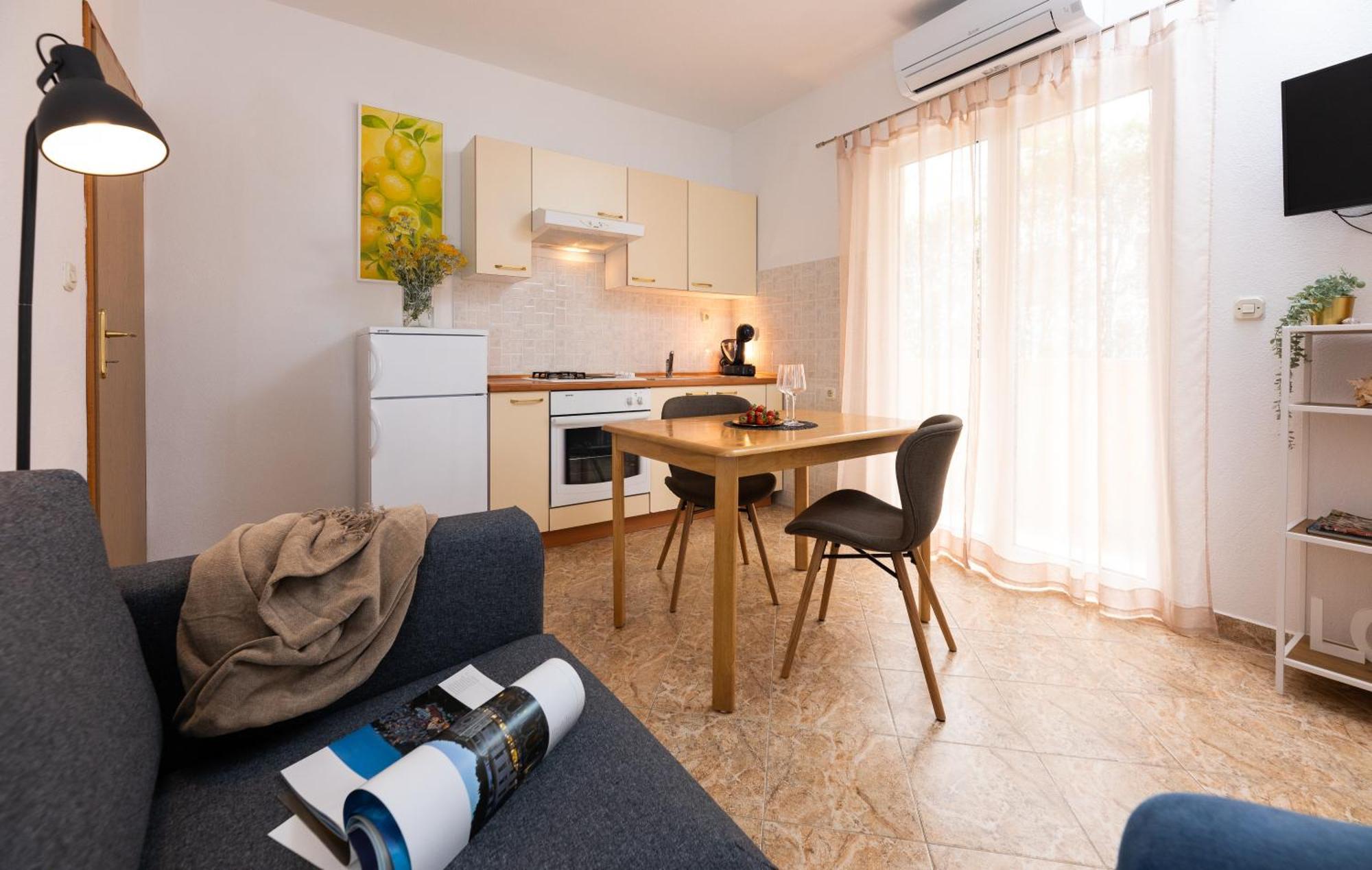 Apartments Sunny Elza Đảo Hvar Ngoại thất bức ảnh