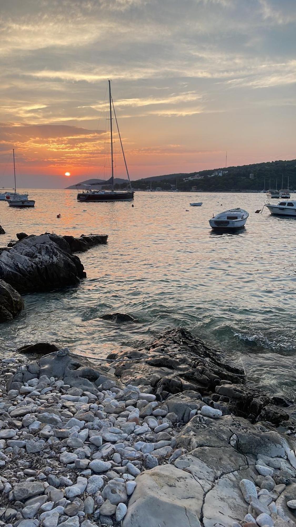 Apartments Sunny Elza Đảo Hvar Ngoại thất bức ảnh