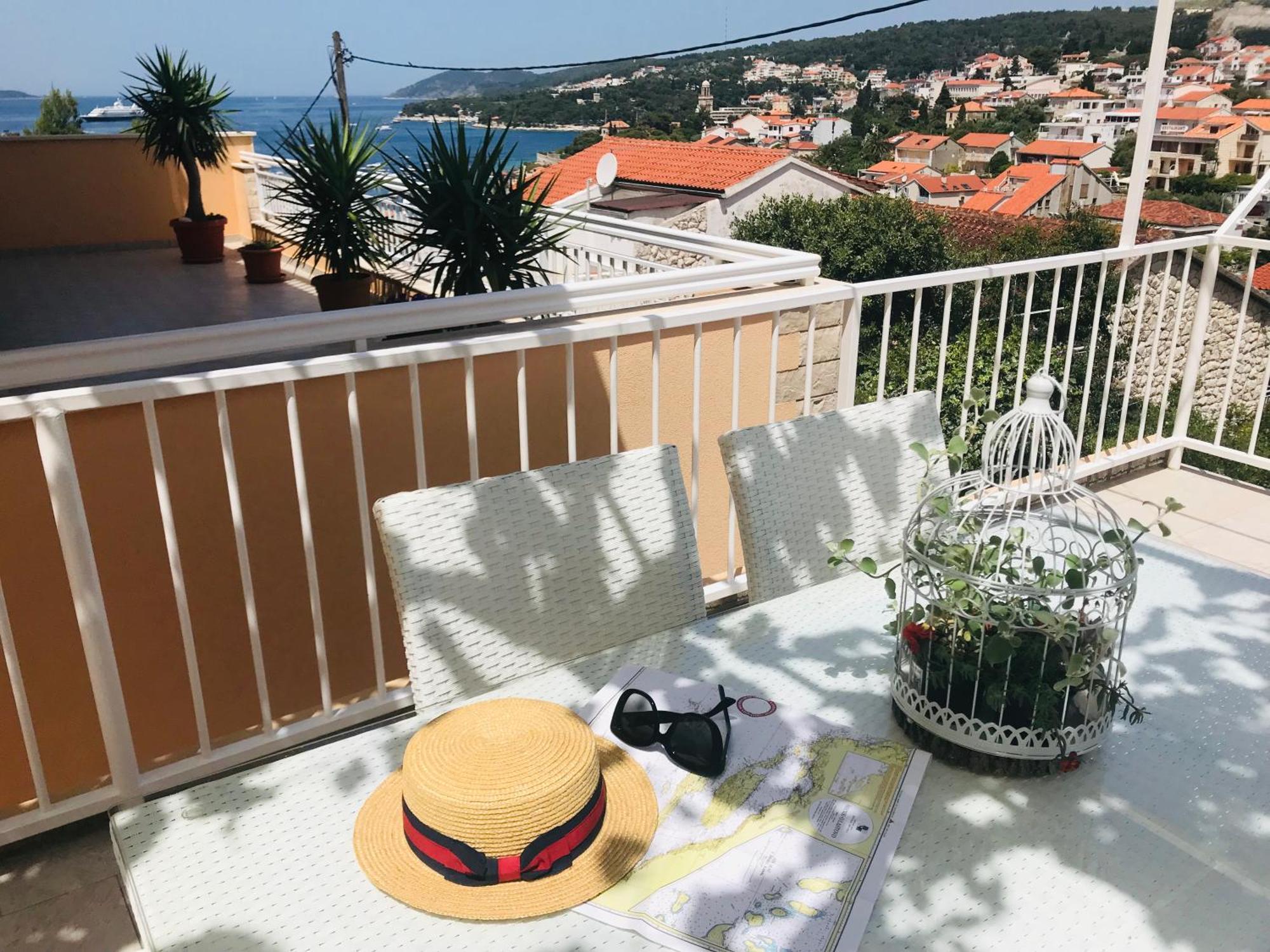 Apartments Sunny Elza Đảo Hvar Ngoại thất bức ảnh
