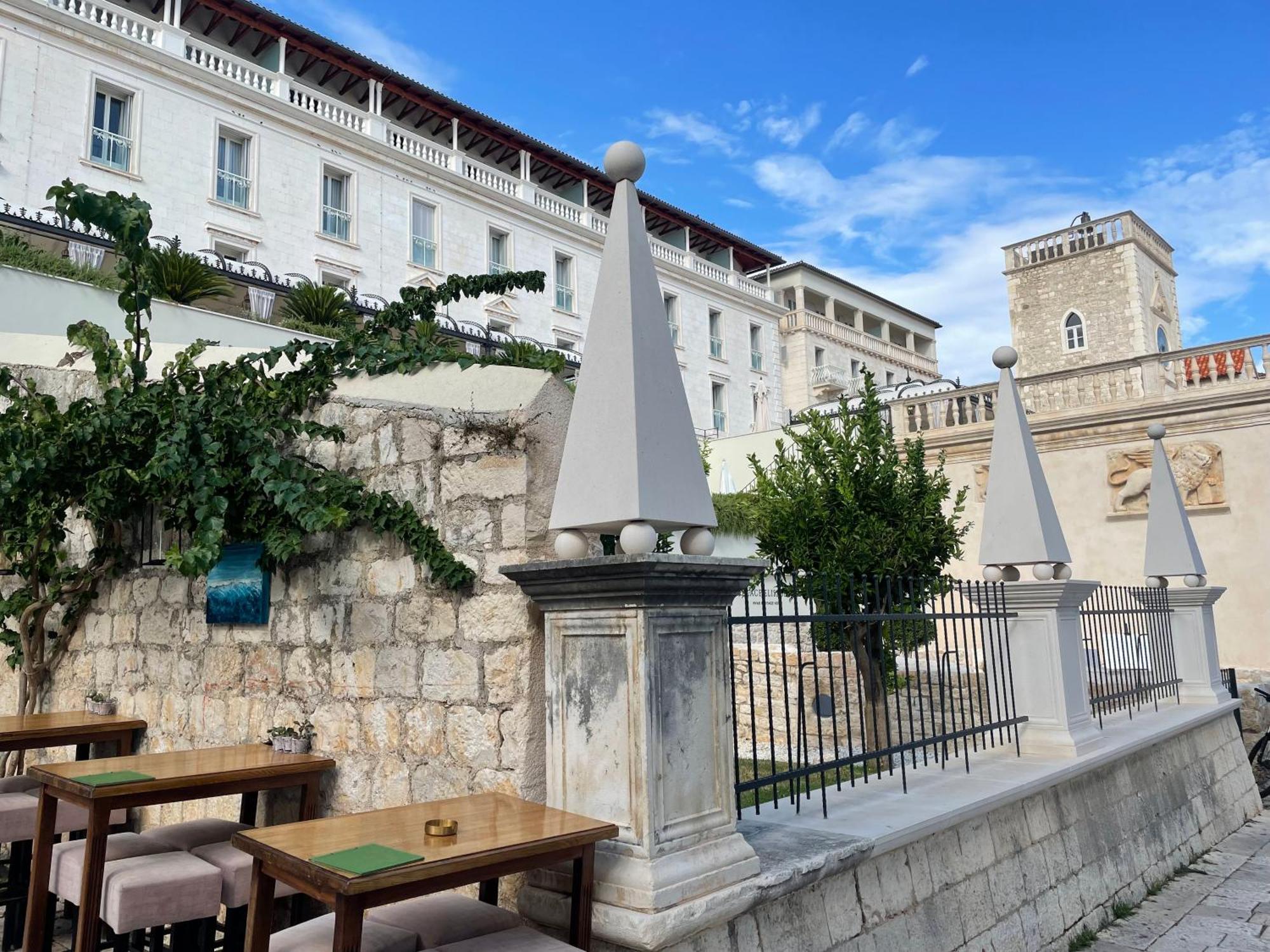 Apartments Sunny Elza Đảo Hvar Ngoại thất bức ảnh