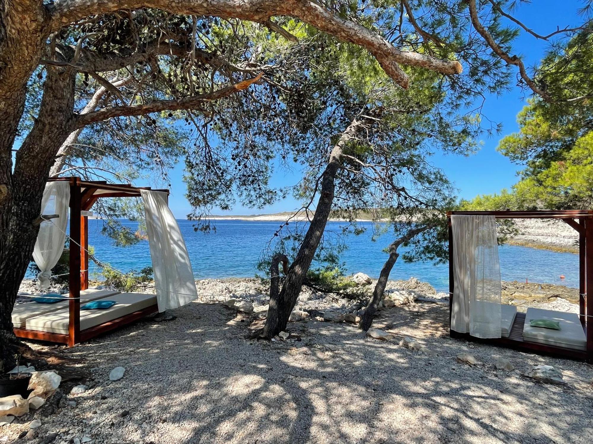 Apartments Sunny Elza Đảo Hvar Ngoại thất bức ảnh